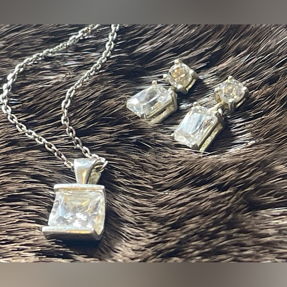 ✨ Vintage Sterling Silver Italian 925 Necklace with Crystal Pendant Earring Set✨ - Picture 9 of 16